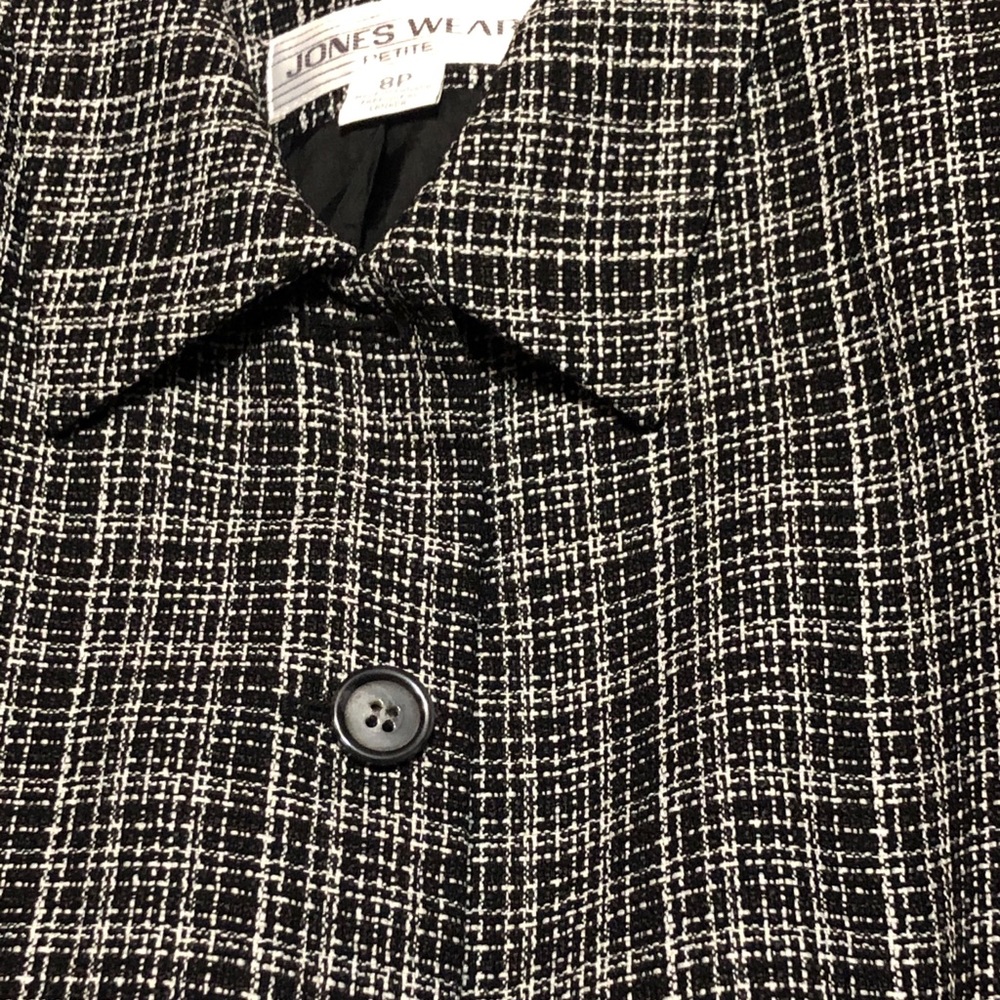 Jones Wear - Picture 4 of 4